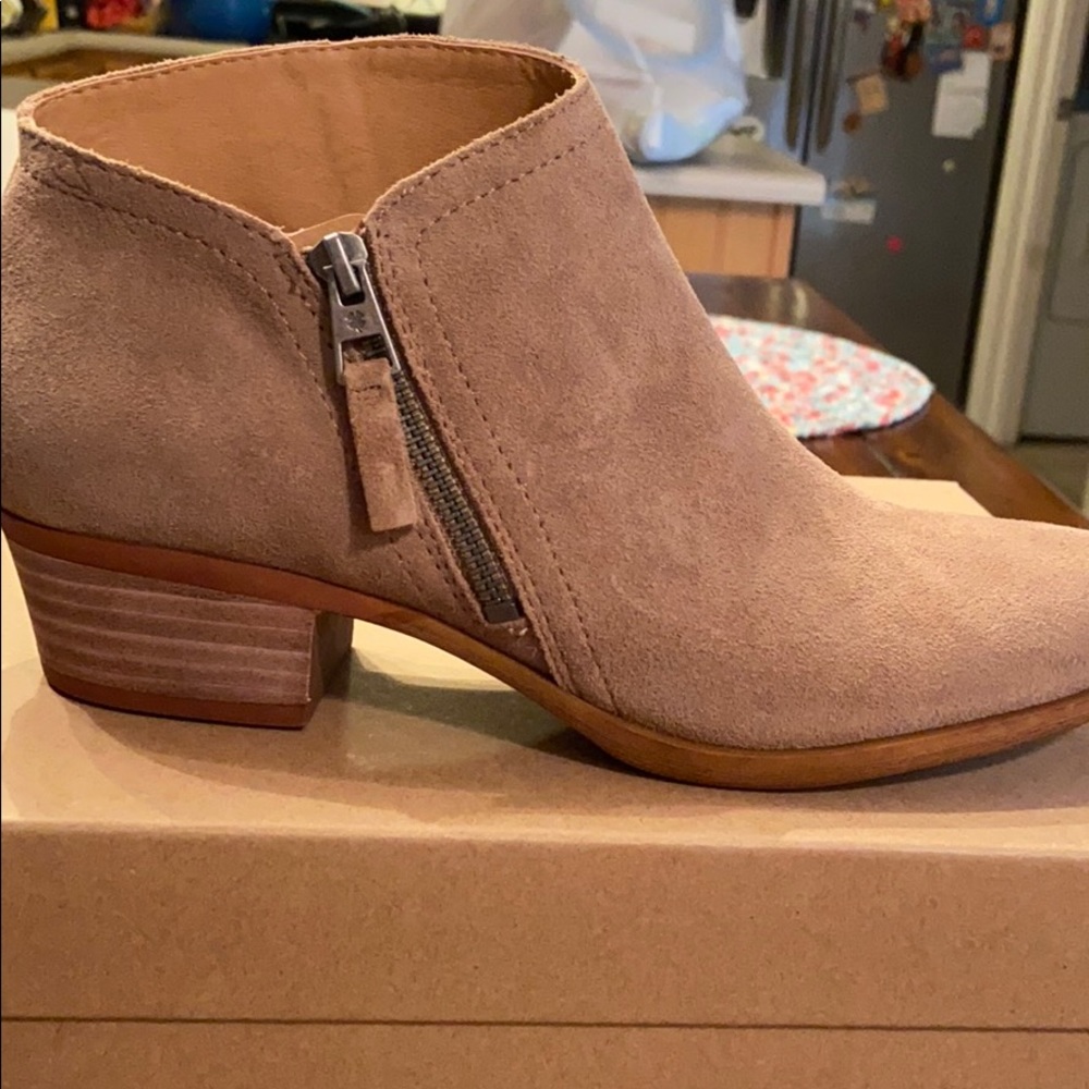 Lucky Brand Suede Booties size 9W